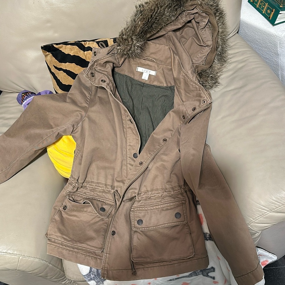 Women’s brown jacket with hood